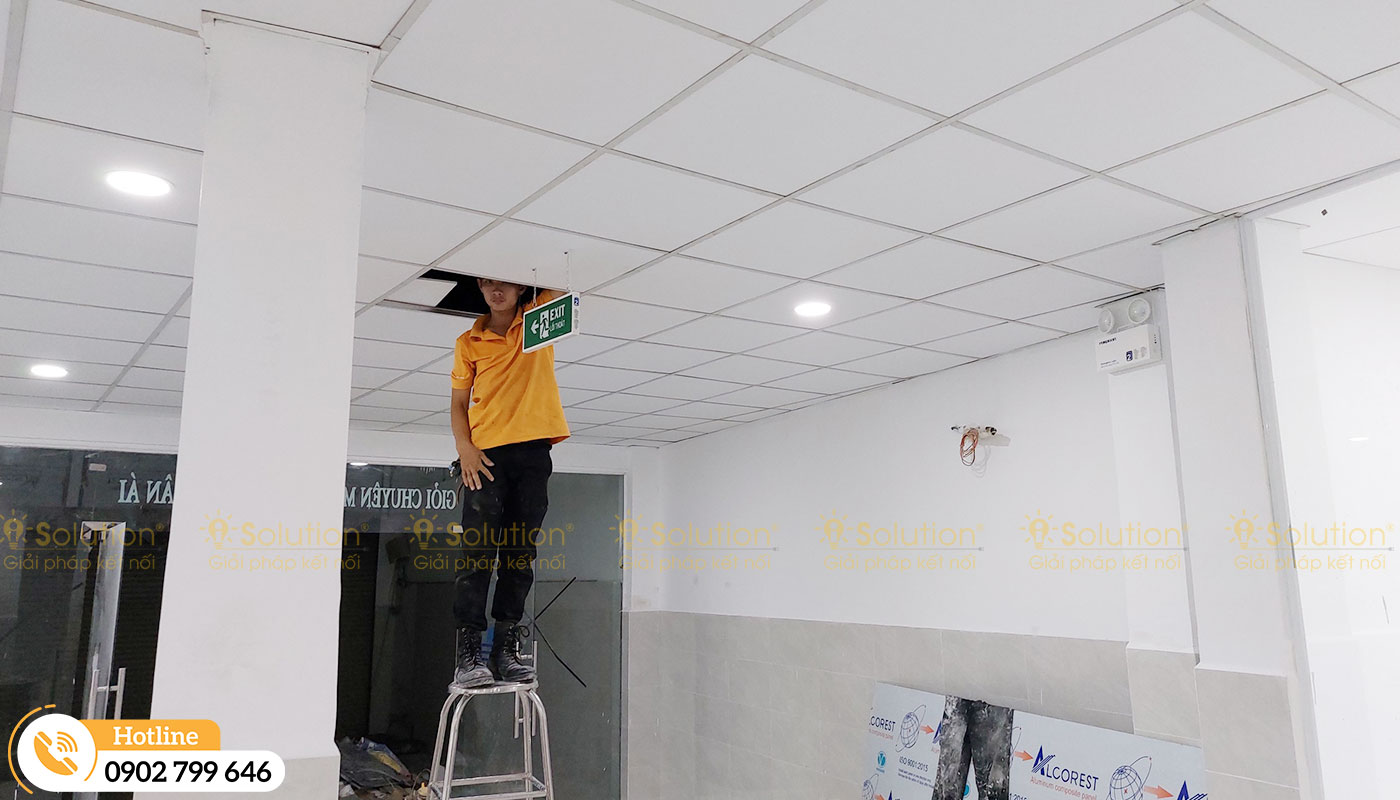 Thi công hệ thống điện - chiếu sáng và mạng LAN cho công ty Hưng Phát